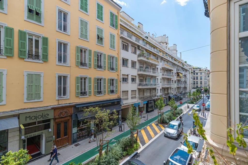 Large Haussmanian Appartment In The Heart Of Nice Exteriör bild